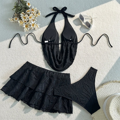 Maillot de bain tankini 3 pièces pour femme, ensemble comprenant un haut dos nu, un string et une jupe de bain à volants.