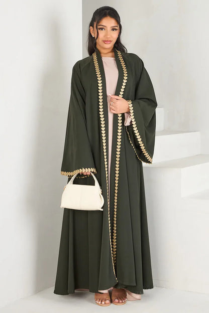 Abaya cardigan pudique pour femme.