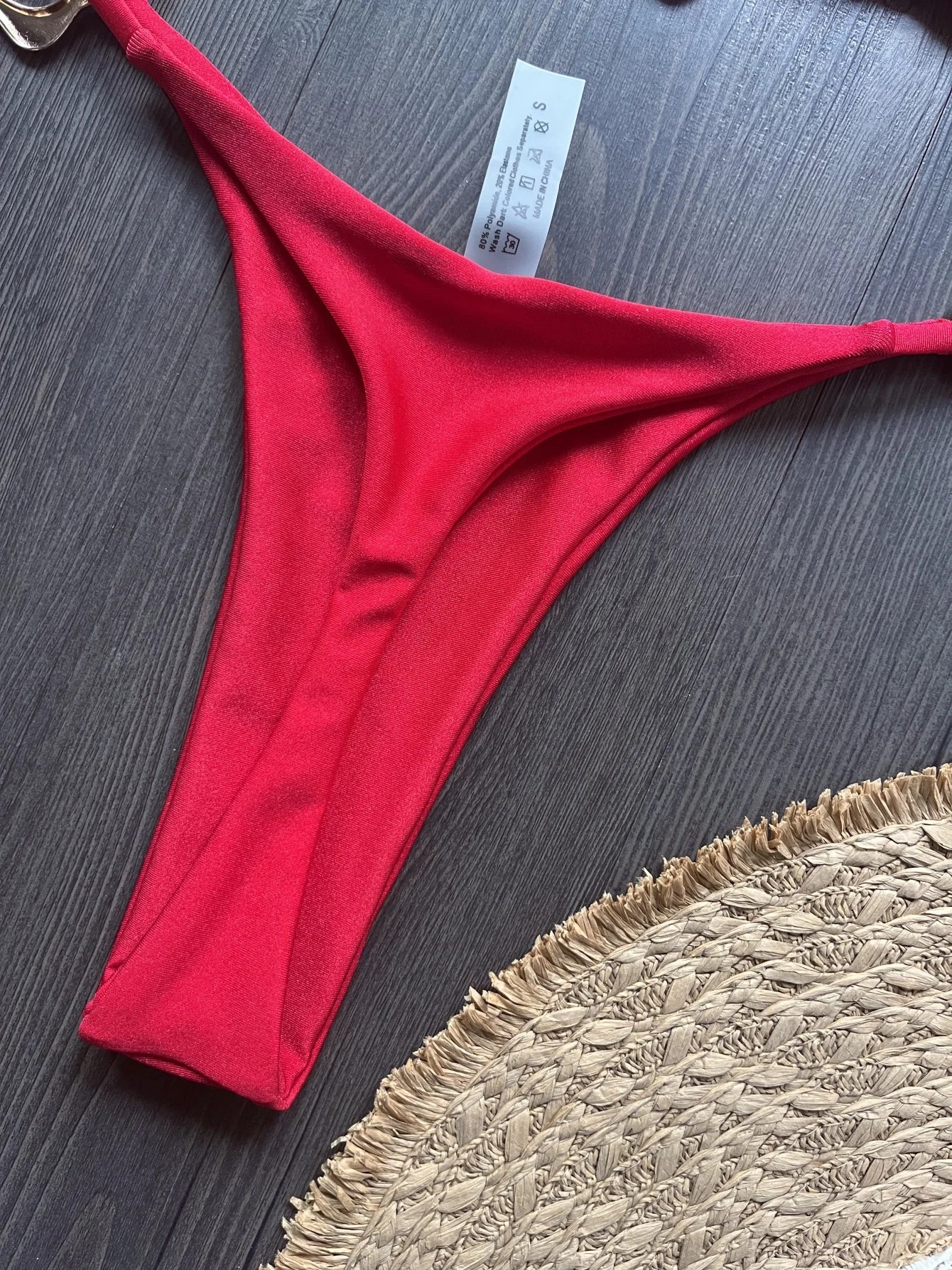 Bikini micro dos nu 2026 pour femme, maillot de bain uni, ensemble bikini string, tenue de plage brésilienne.