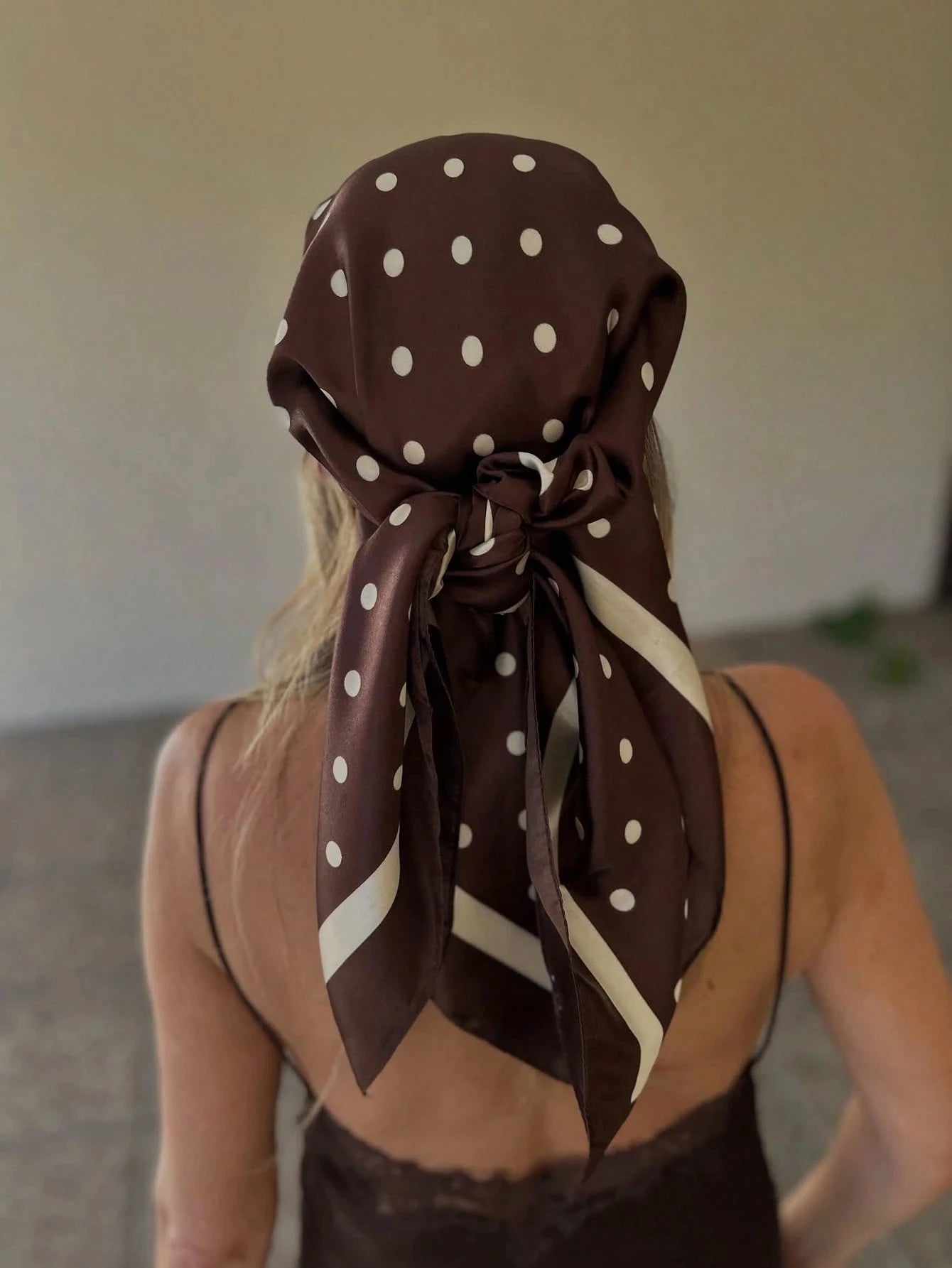 Châle en soie collection 2026.