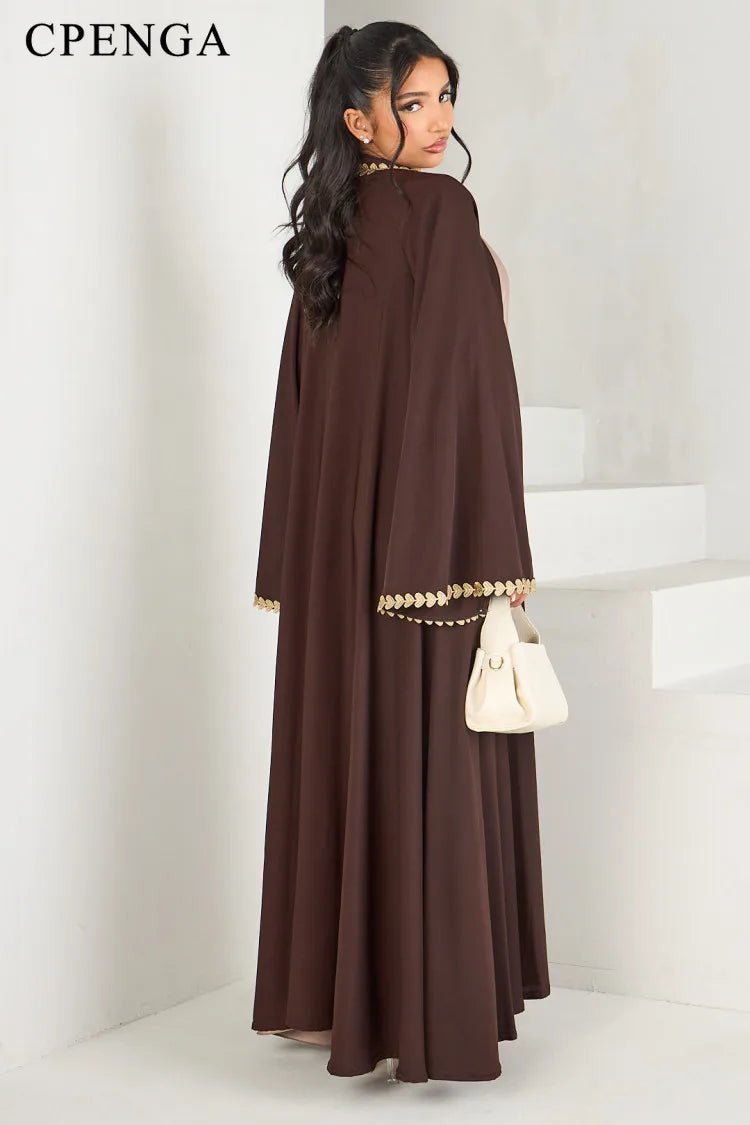 Abaya cardigan pudique pour femme.