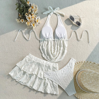 Maillot de bain tankini 3 pièces pour femme, ensemble comprenant un haut dos nu, un string et une jupe de bain à volants.