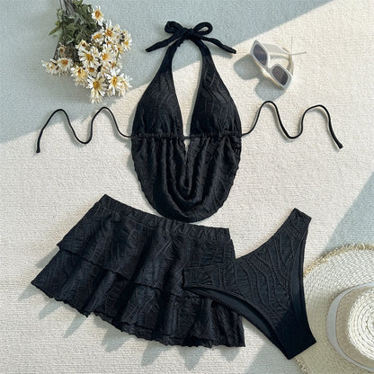 Maillot de bain tankini 3 pièces pour femme, ensemble comprenant un haut dos nu, un string et une jupe de bain à volants.