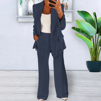 Ensemble deux pièces pour femme : veste blazer, pantalon de travail à jambes larges et taille haute élastique.